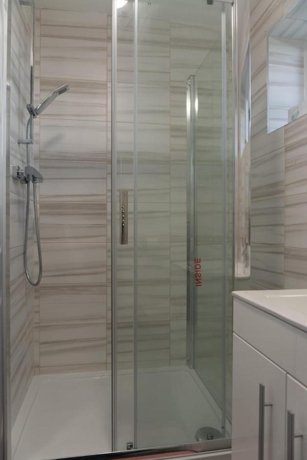 Gorgeous Ground Floor Apartment + Free Parking Манчестер Екстер'єр фото