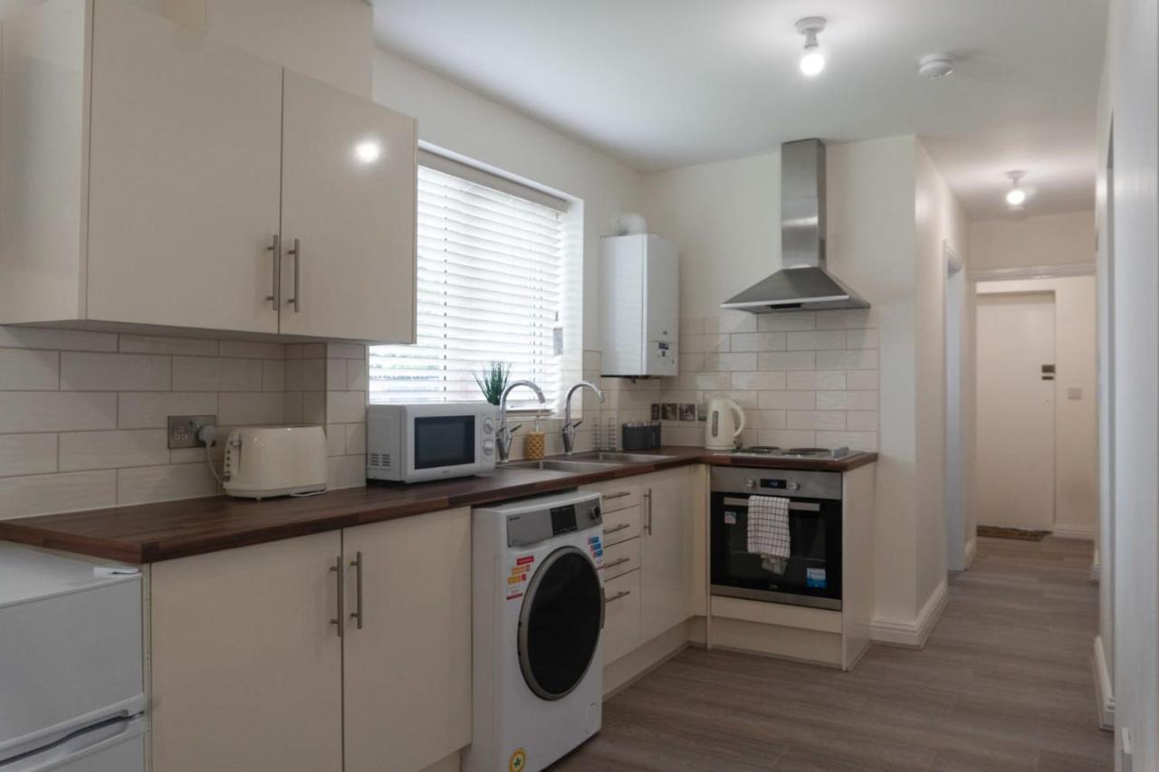 Gorgeous Ground Floor Apartment + Free Parking Манчестер Екстер'єр фото